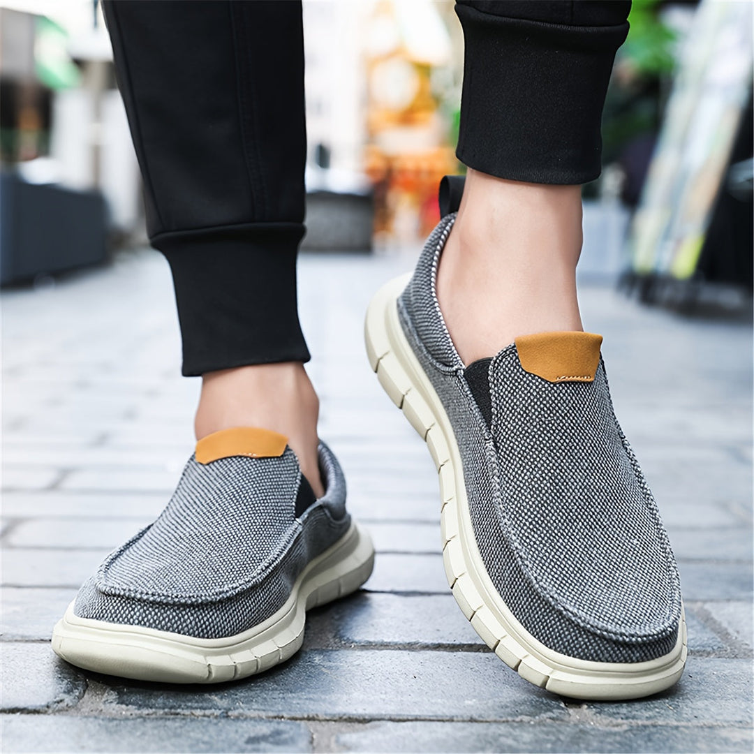 Brice | Bequeme, rutschfeste, ergonomische Herren Slipper