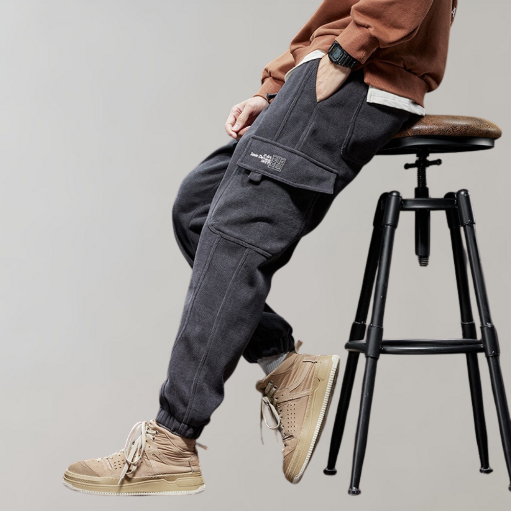 Osvald | Comfortable Corduroy Cargo Pants with Pockets