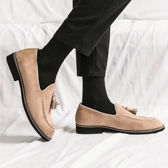 Daxton | Zeitloser Komfort und Stil in Wildleder Slippern