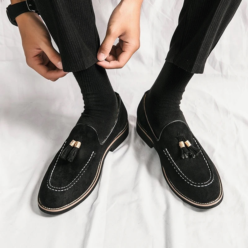 Daxton | Zeitloser Komfort und Stil in Wildleder Slippern