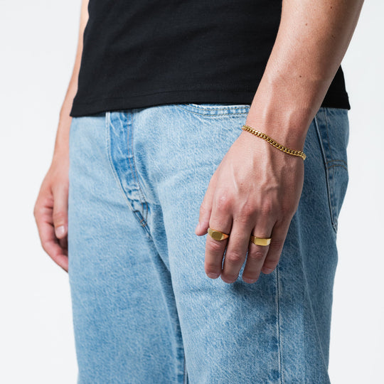 Cuban Link Bracelet | Elegant gold finish, sturdy, ideal for gifting