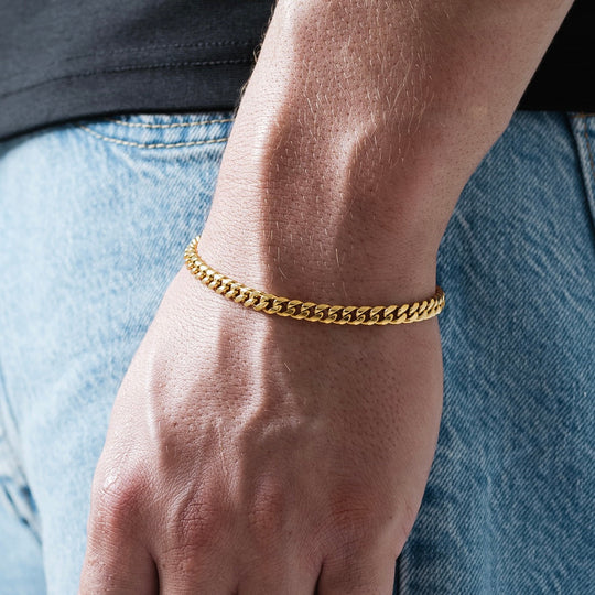 Cuban Link Bracelet | Elegant gold finish, sturdy, ideal for gifting