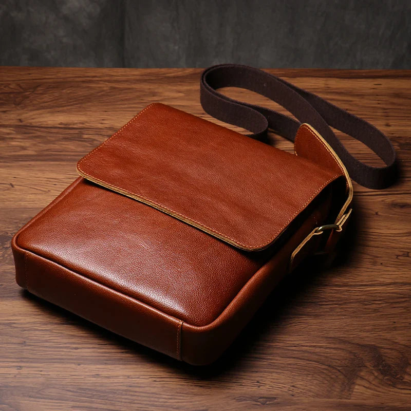 Wyatt | Stylische Leder Umhängetasche für den täglichen Gebrauch