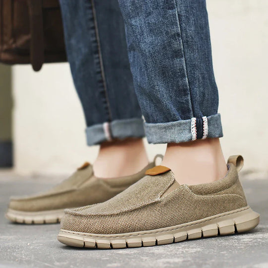 Brice | Bequeme, rutschfeste, ergonomische Herren Slipper