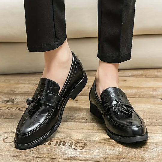 Akio | Premium Quality Leather Footwear for Comfort