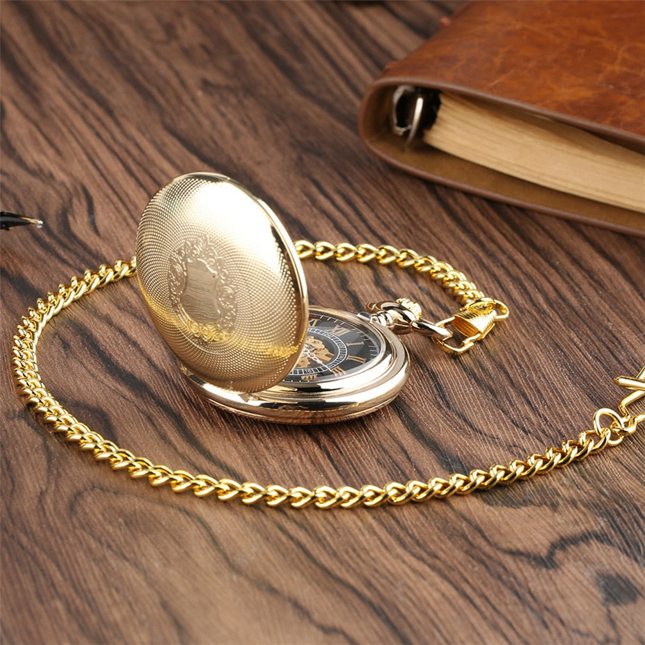 Percy | Elegant Gold Timepiece with Classic Design